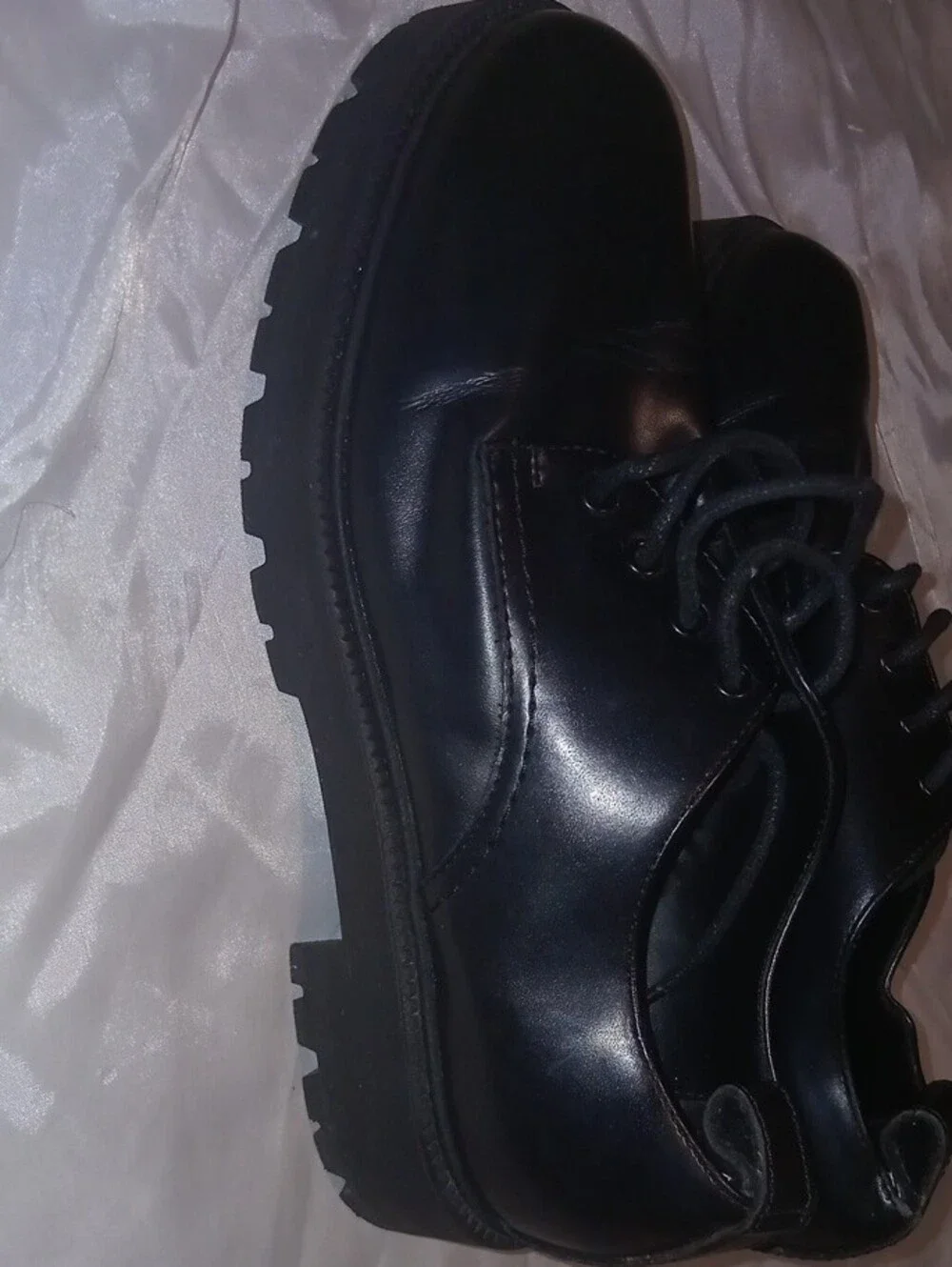 Zara polished black